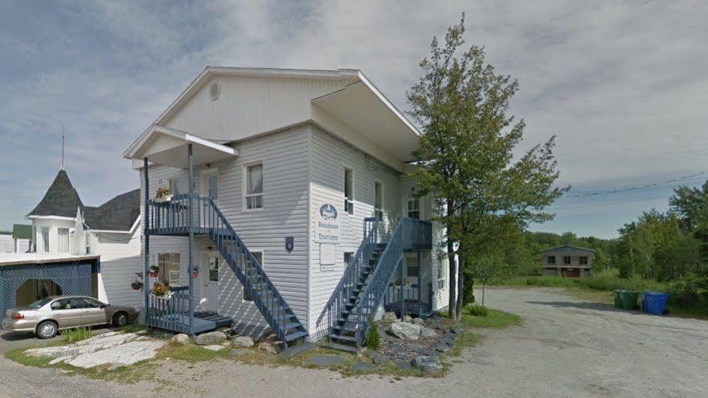 Les Appartements De La Bergeronnette Grandes-Bergeronnes Eksteriør billede